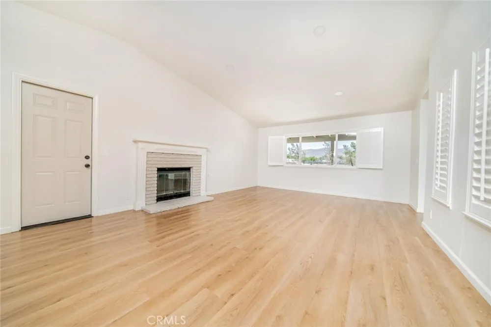 11172 Caribou Avenue Apple Valley, CA 92308