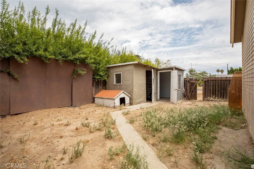10733 Louise Avenue Granada Hills, CA 91344