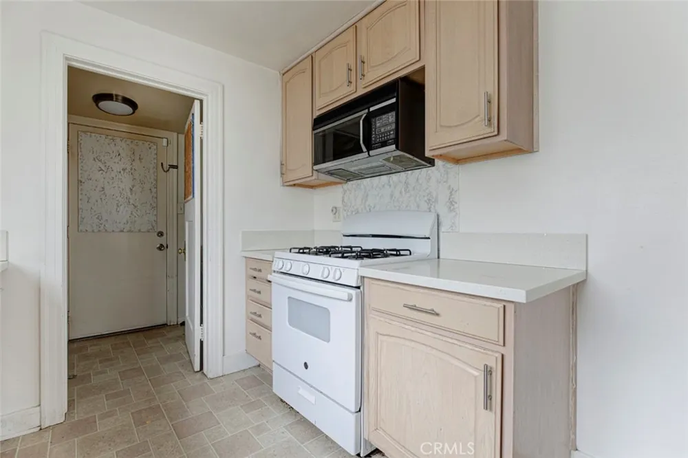 10733 Louise Avenue Granada Hills, CA 91344