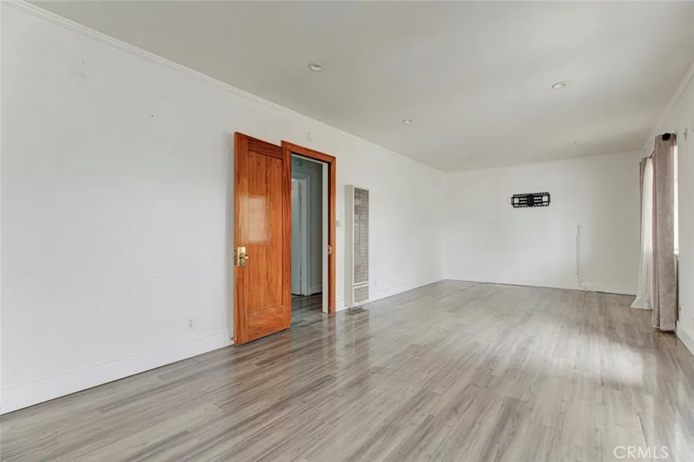 10733 Louise Avenue Granada Hills, CA 91344