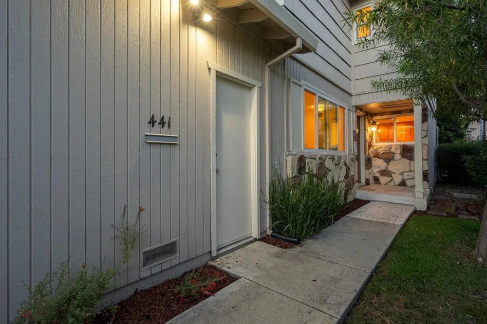 441 Poppy Place Mountain View, CA 94043