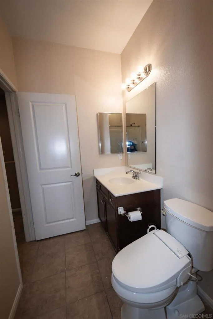1733 Cripple Creek #4 Chula Vista, CA 91915