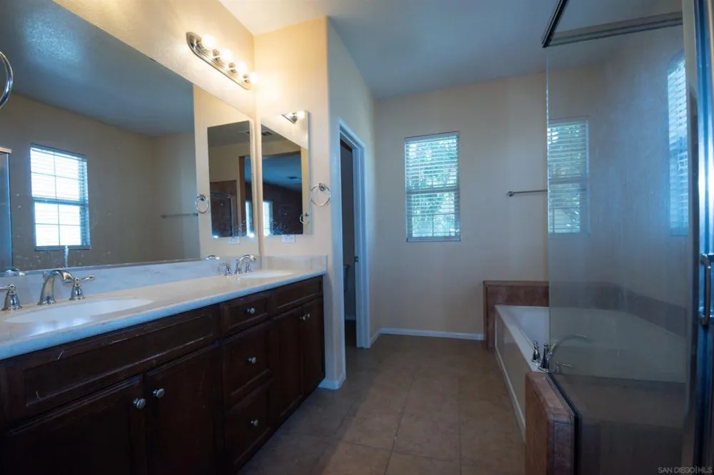 1733 Cripple Creek #4 Chula Vista, CA 91915