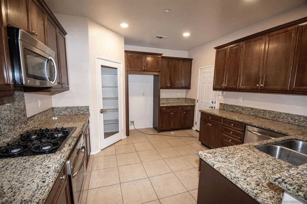 1733 Cripple Creek #4 Chula Vista, CA 91915