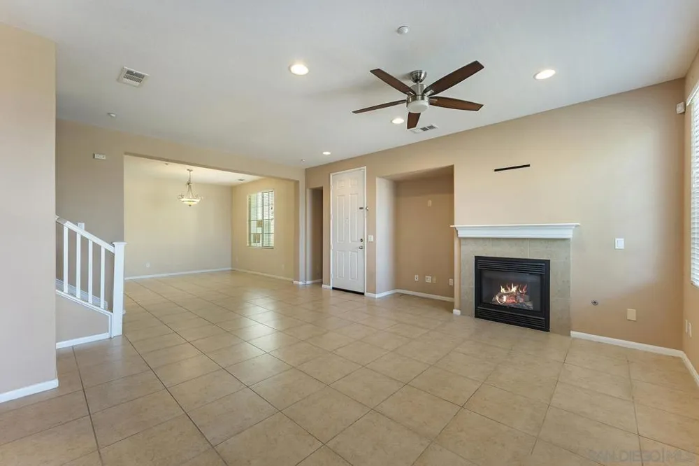 1733 Cripple Creek #4 Chula Vista, CA 91915