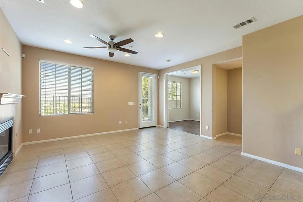 1733 Cripple Creek #4 Chula Vista, CA 91915