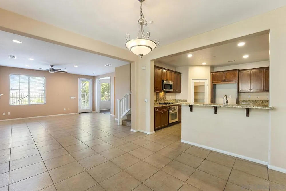 1733 Cripple Creek #4 Chula Vista, CA 91915