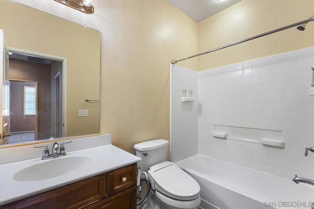 1733 Cripple Creek #4 Chula Vista, CA 91915