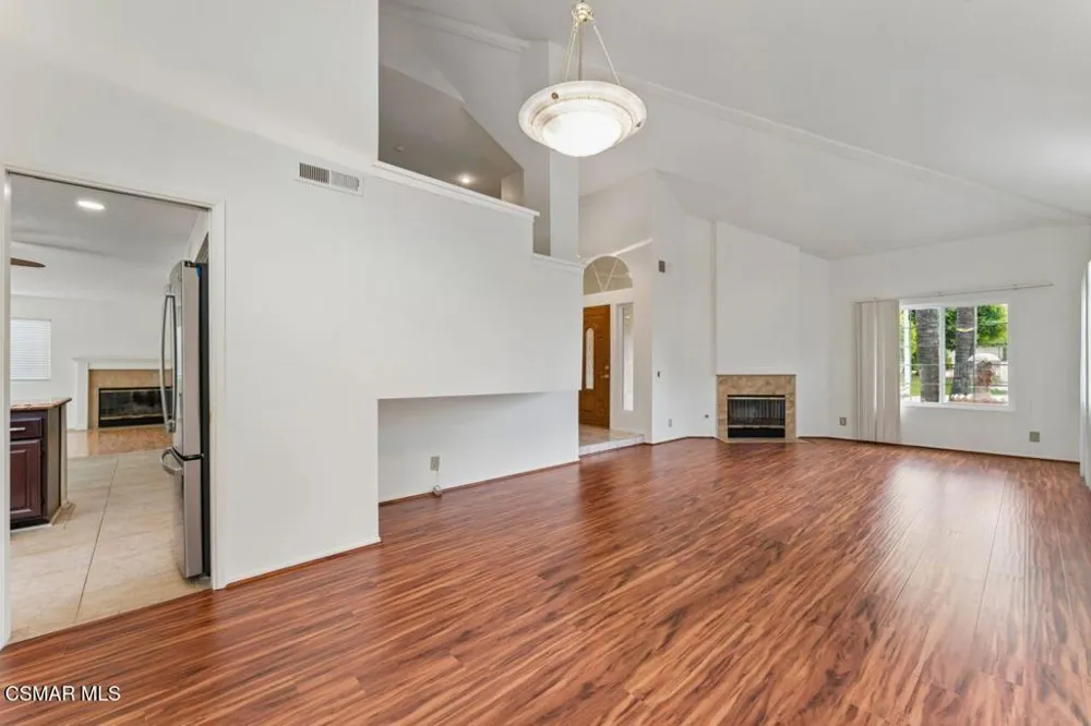 4543 Skidmore Court Moorpark, CA 93021