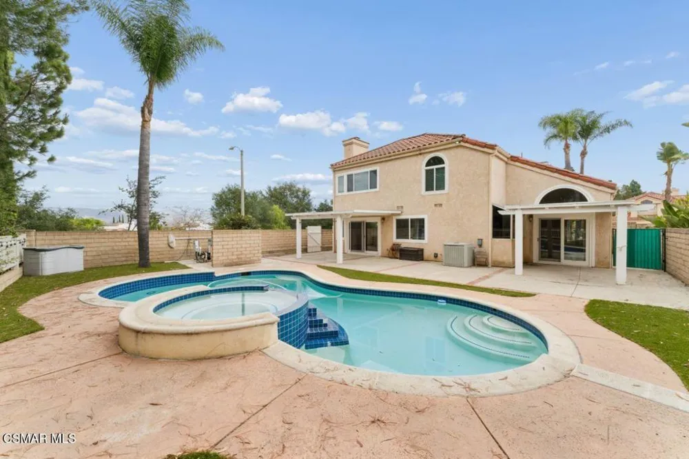 4543 Skidmore Court Moorpark, CA 93021