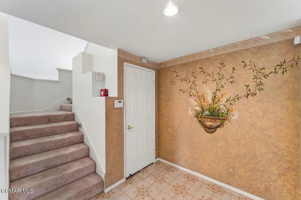 4543 Skidmore Court Moorpark, CA 93021