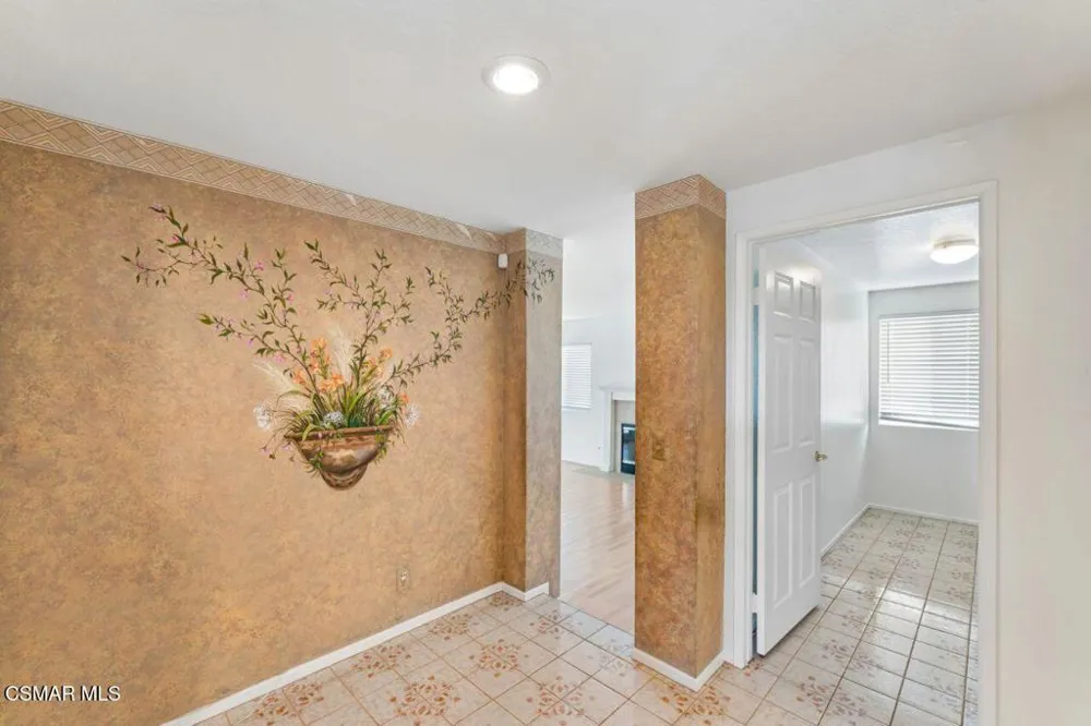4543 Skidmore Court Moorpark, CA 93021