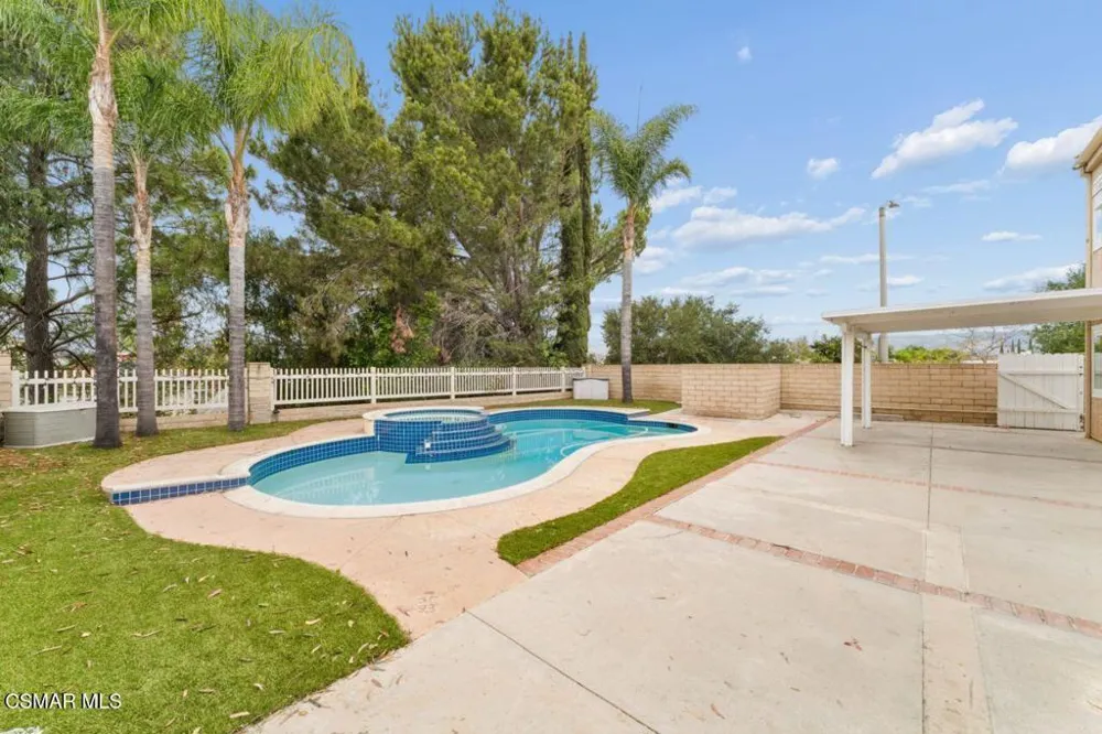 4543 Skidmore Court Moorpark, CA 93021