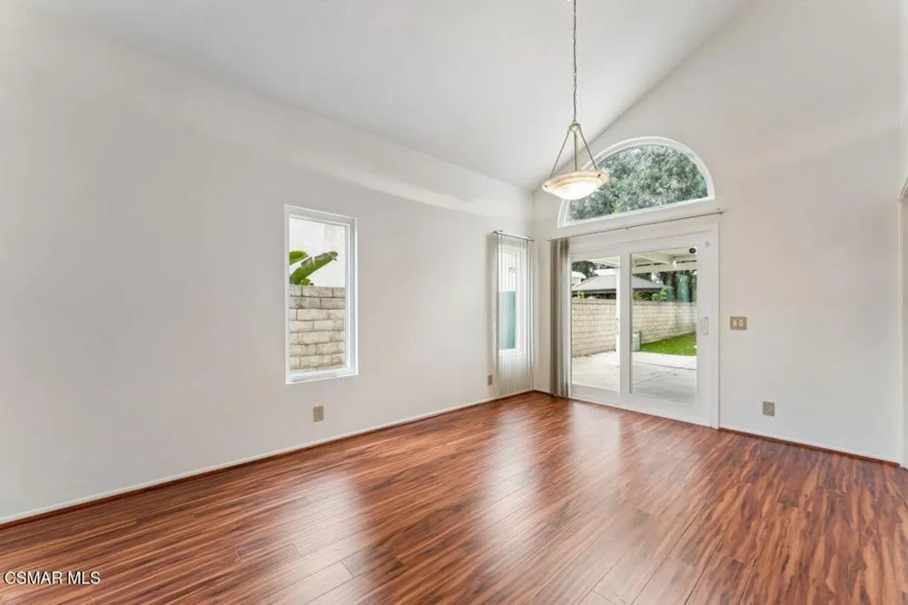 4543 Skidmore Court Moorpark, CA 93021
