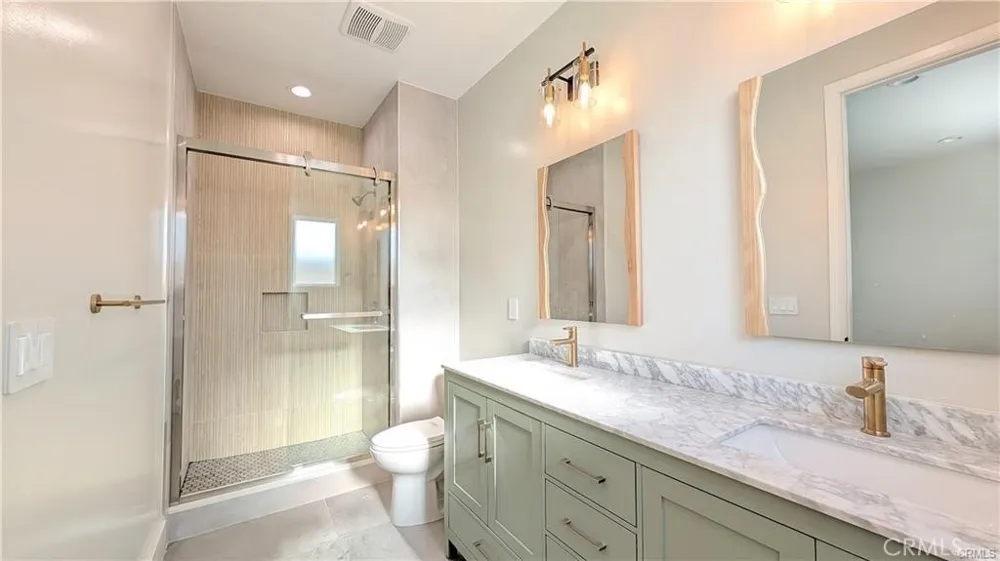 913 Durango Ct. San Dimas, CA 91773