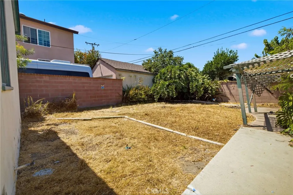15313 Roselle Avenue Lawndale, CA 90260