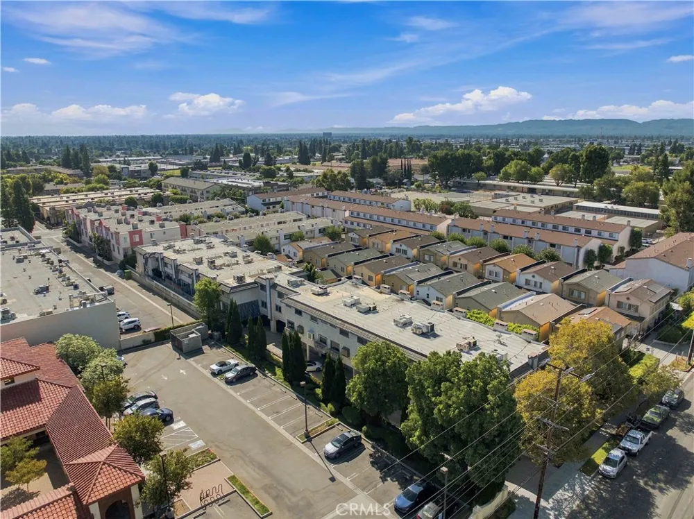 10234 Variel #5 Chatsworth, CA 91311