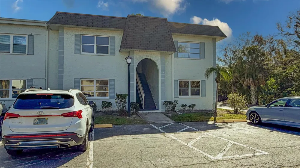 215 S MCMULLEN BOOTH ROAD #182 Clearwater, FL 33759