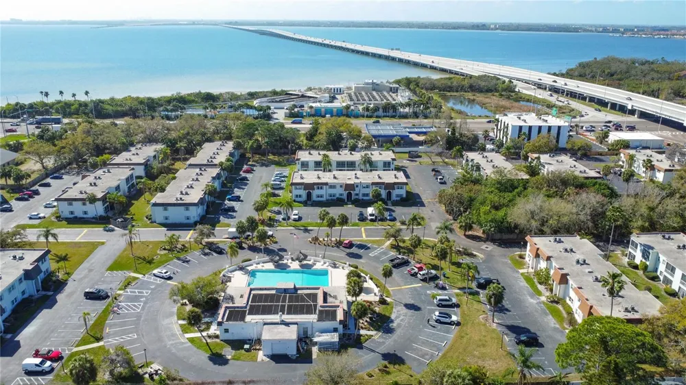 215 S MCMULLEN BOOTH ROAD #182 Clearwater, FL 33759