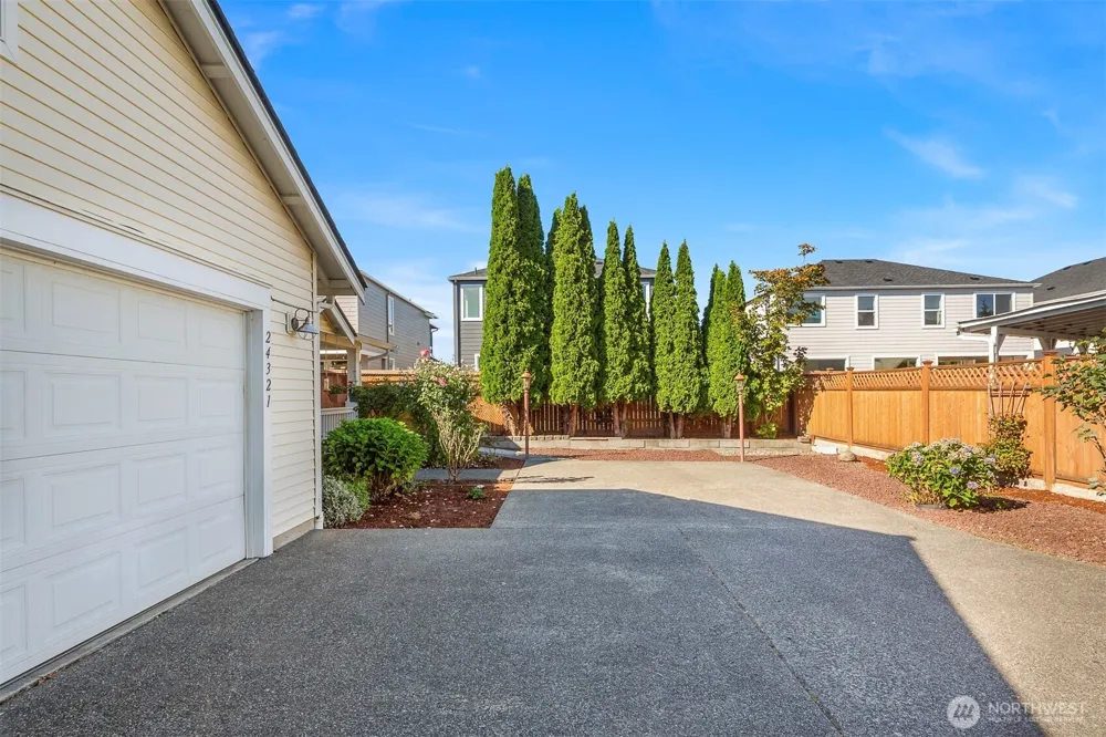 24321 119th Avenue SE Kent, WA 98030