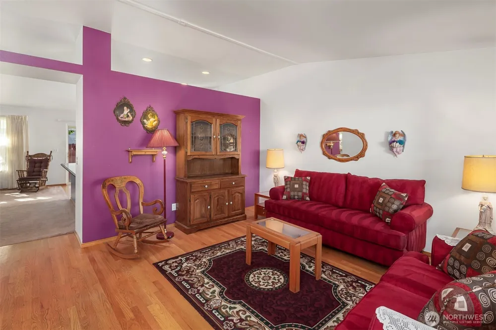 24321 119th Avenue SE Kent, WA 98030