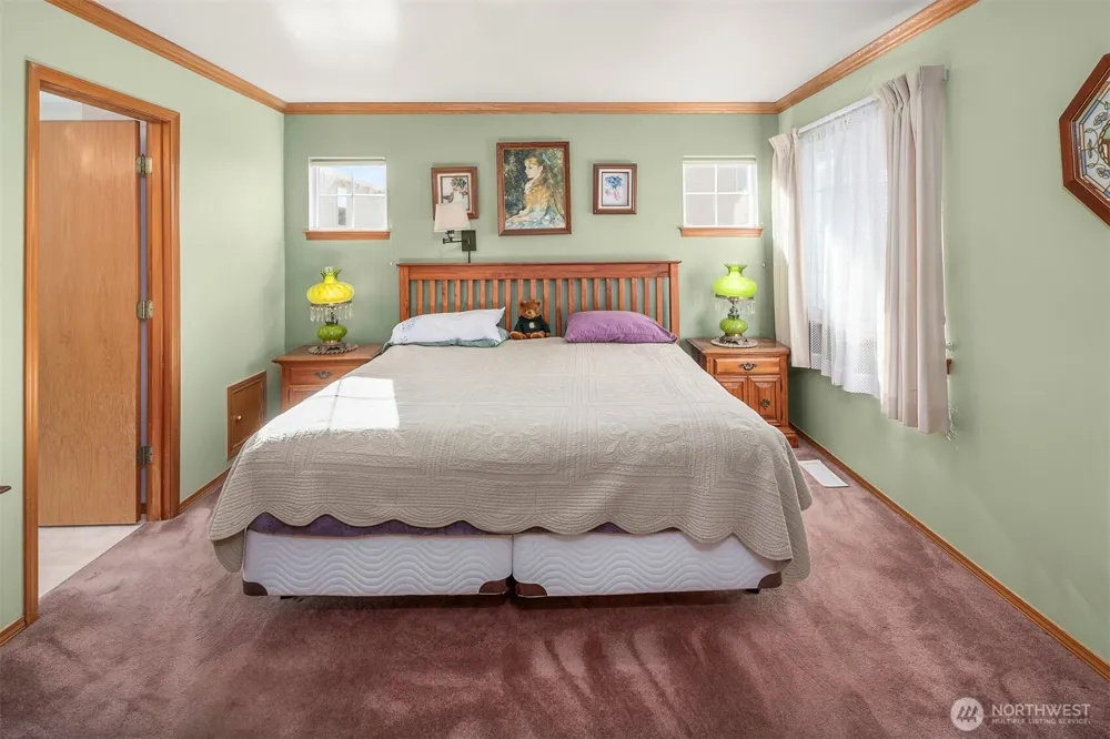 24321 119th Avenue SE Kent, WA 98030