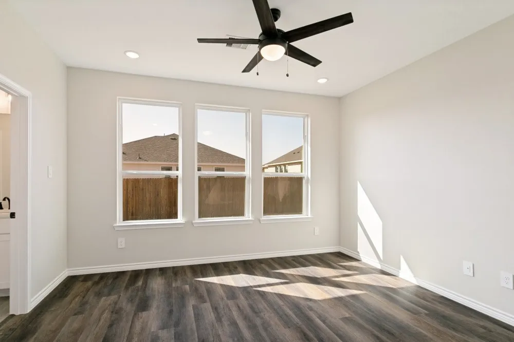 1426 Dry Creek Drive Cleburne, TX 76033