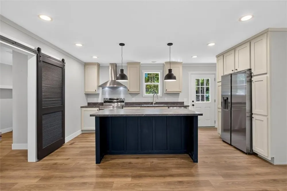 758 Upper Burris Road Canton, GA 30114