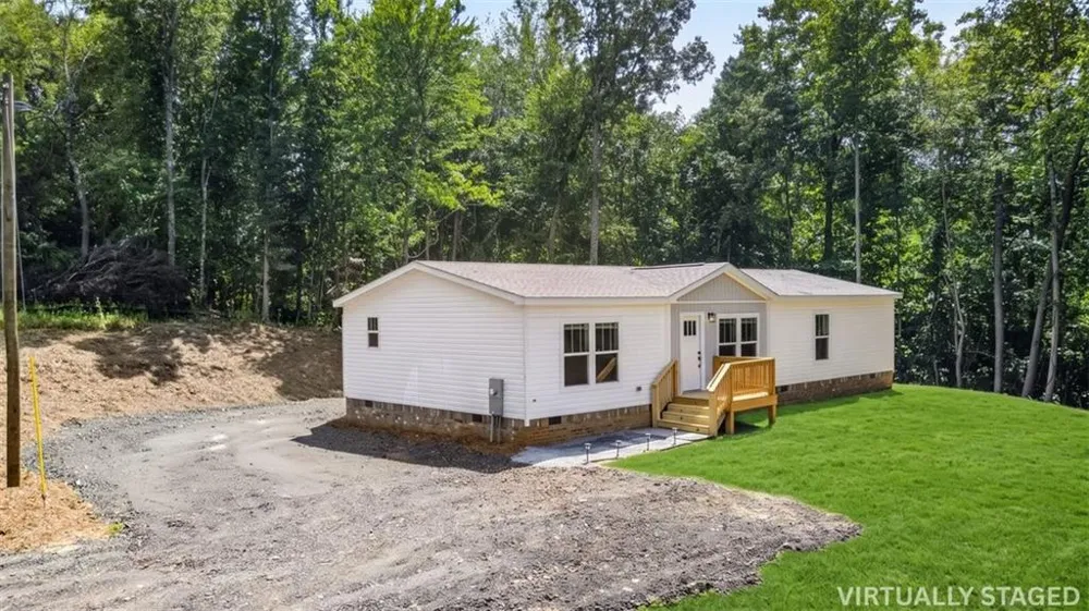 758 Upper Burris Road Canton, GA 30114