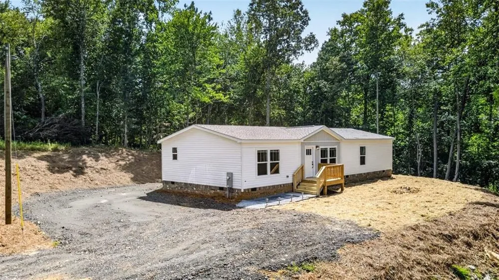 758 Upper Burris Road Canton, GA 30114
