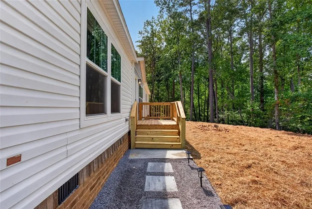 758 Upper Burris Road Canton, GA 30114