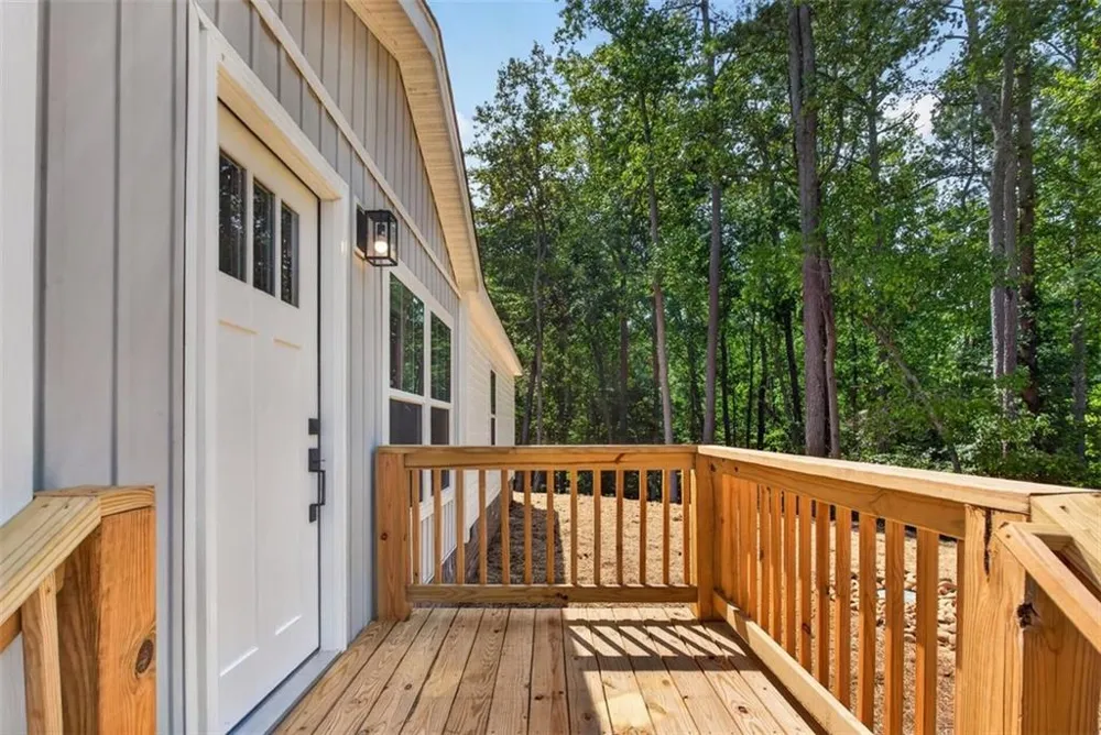 758 Upper Burris Road Canton, GA 30114