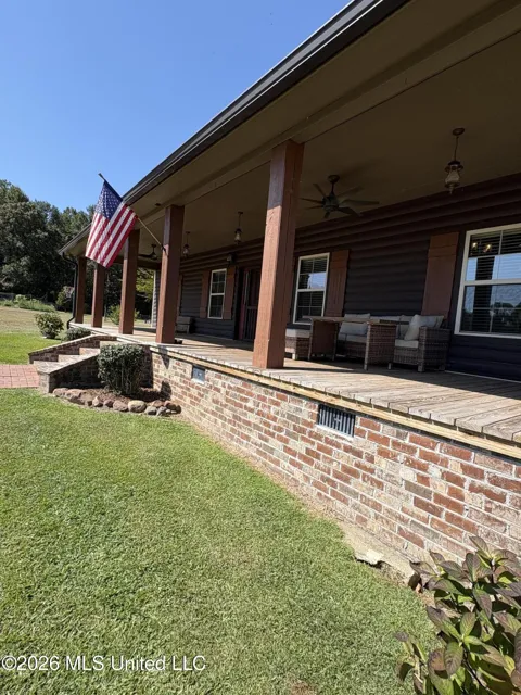 2214 Mallalieu Drive