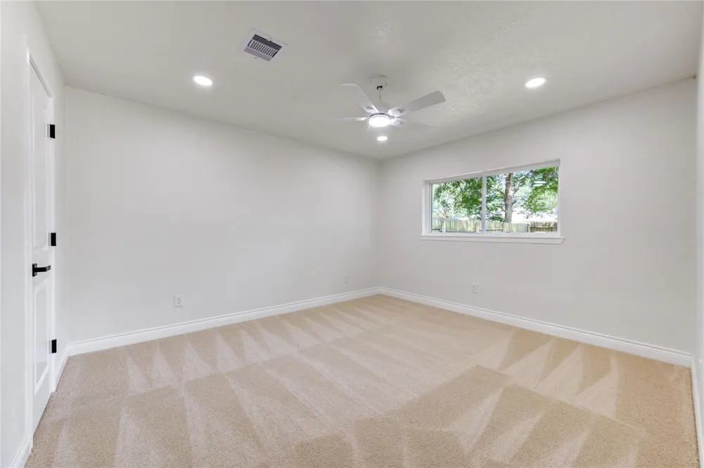 5002 Meadow Place Drive La Porte, TX 77571