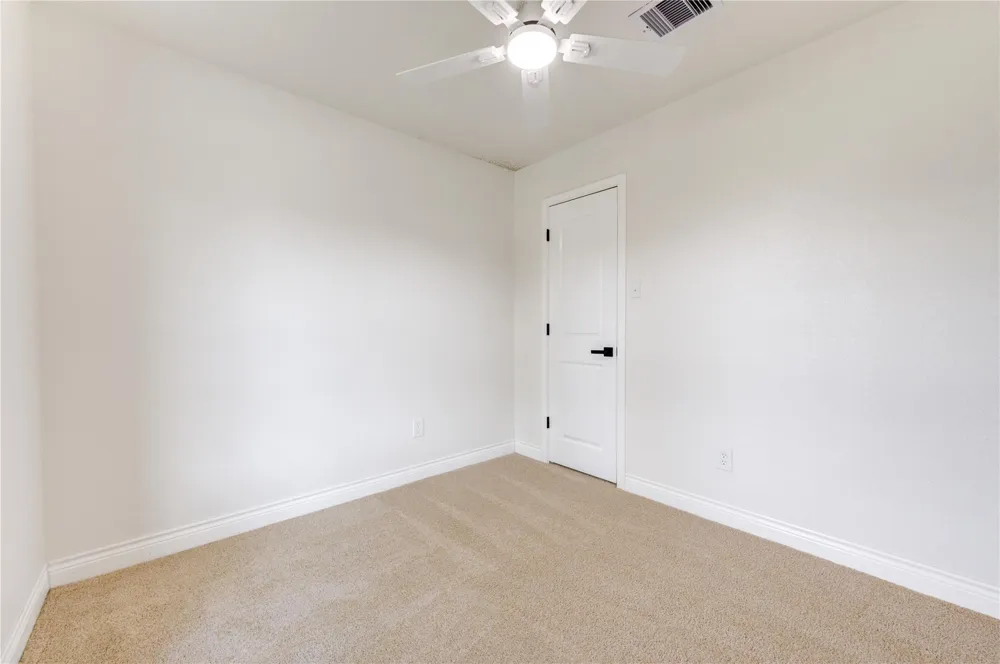 5002 Meadow Place Drive La Porte, TX 77571