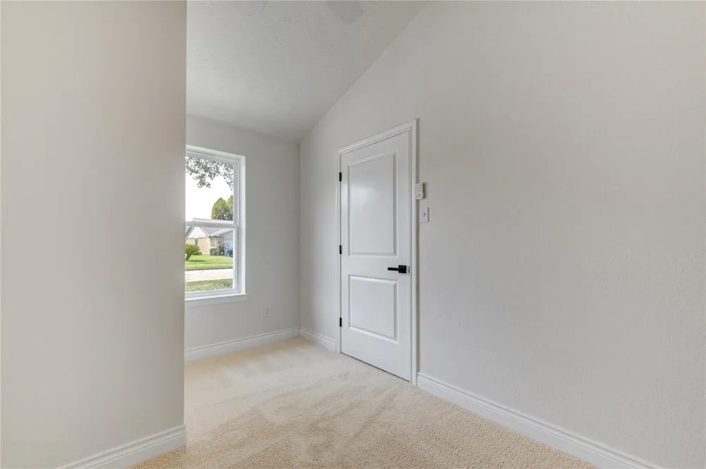 5002 Meadow Place Drive La Porte, TX 77571