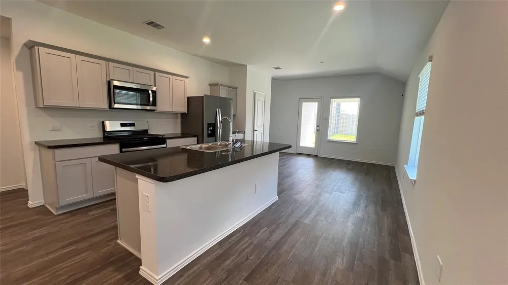 5434 Desert Glen Drive Spring, TX 77373
