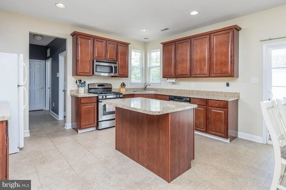 116 ZINNIA WAY Sewell, NJ 08080