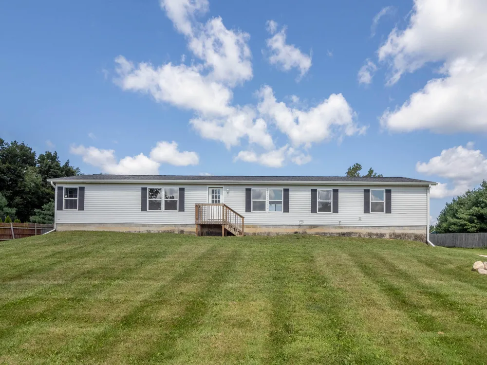 34412 36th Avenue Paw Paw, MI 49079