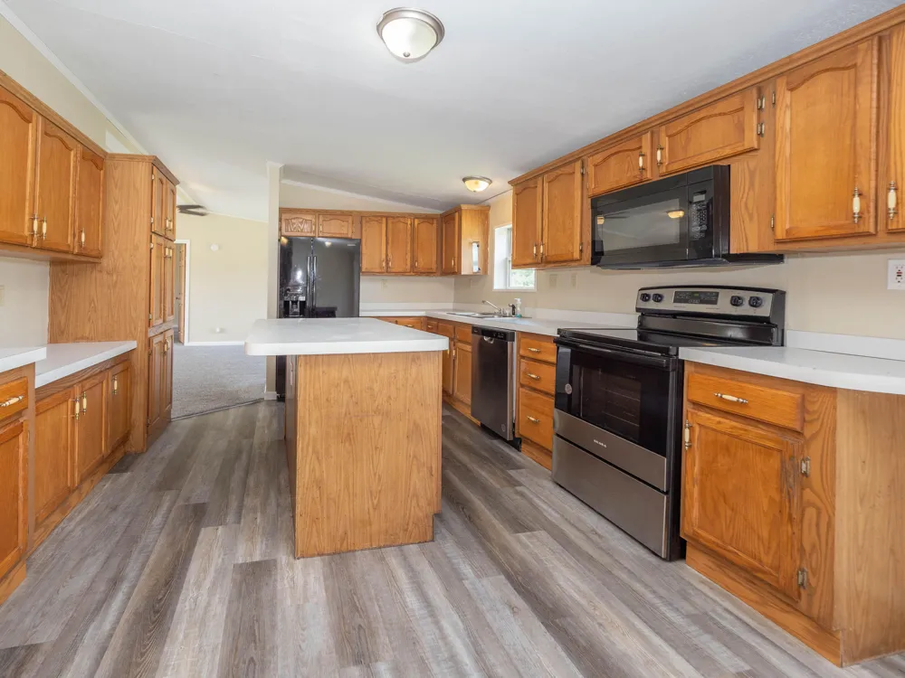 34412 36th Avenue Paw Paw, MI 49079