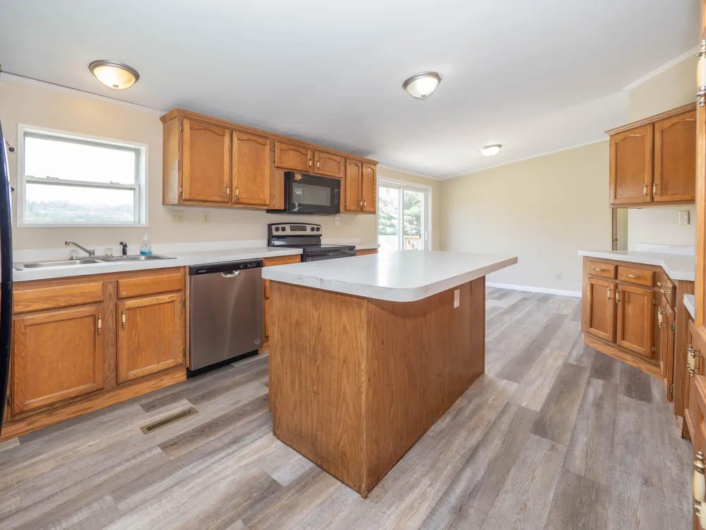 34412 36th Avenue Paw Paw, MI 49079