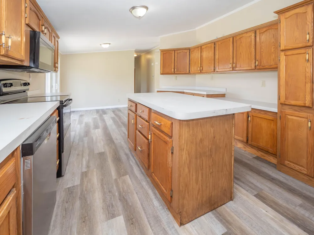34412 36th Avenue Paw Paw, MI 49079