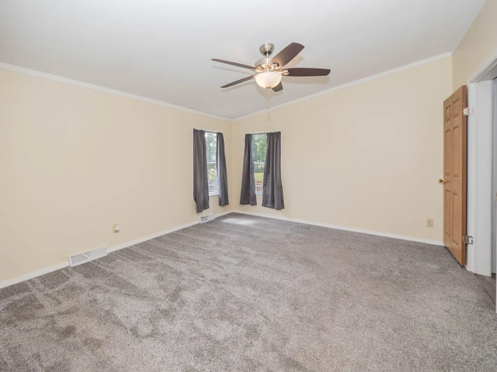 34412 36th Avenue Paw Paw, MI 49079