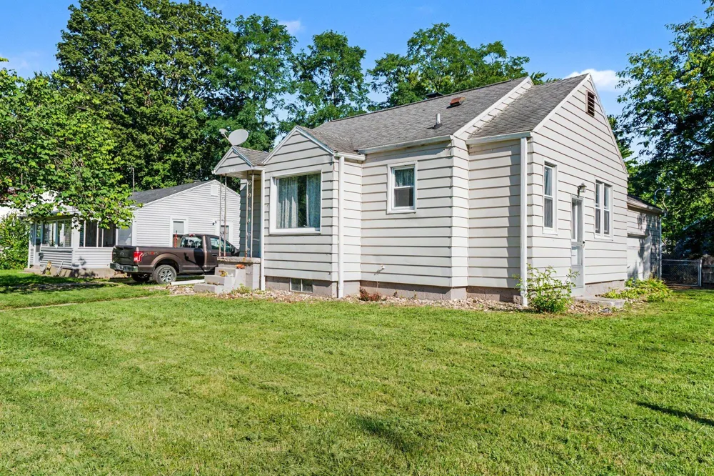 1365 Eagle Street Niles, MI 49120