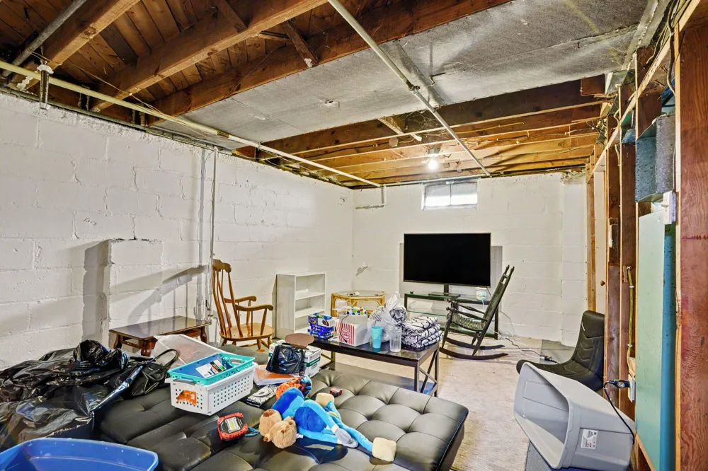 1365 Eagle Street Niles, MI 49120