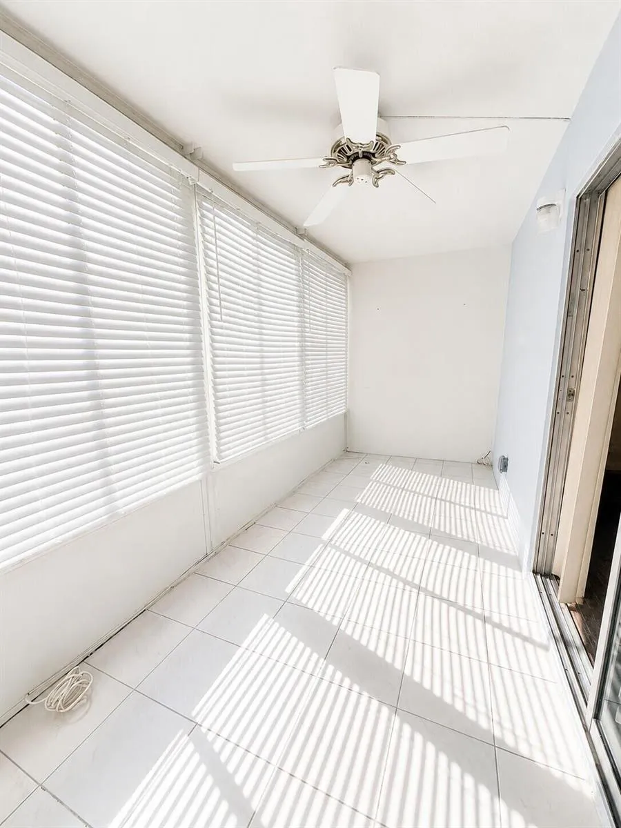 1089 WOLVERTON E #1089 Boca Raton, FL 33434