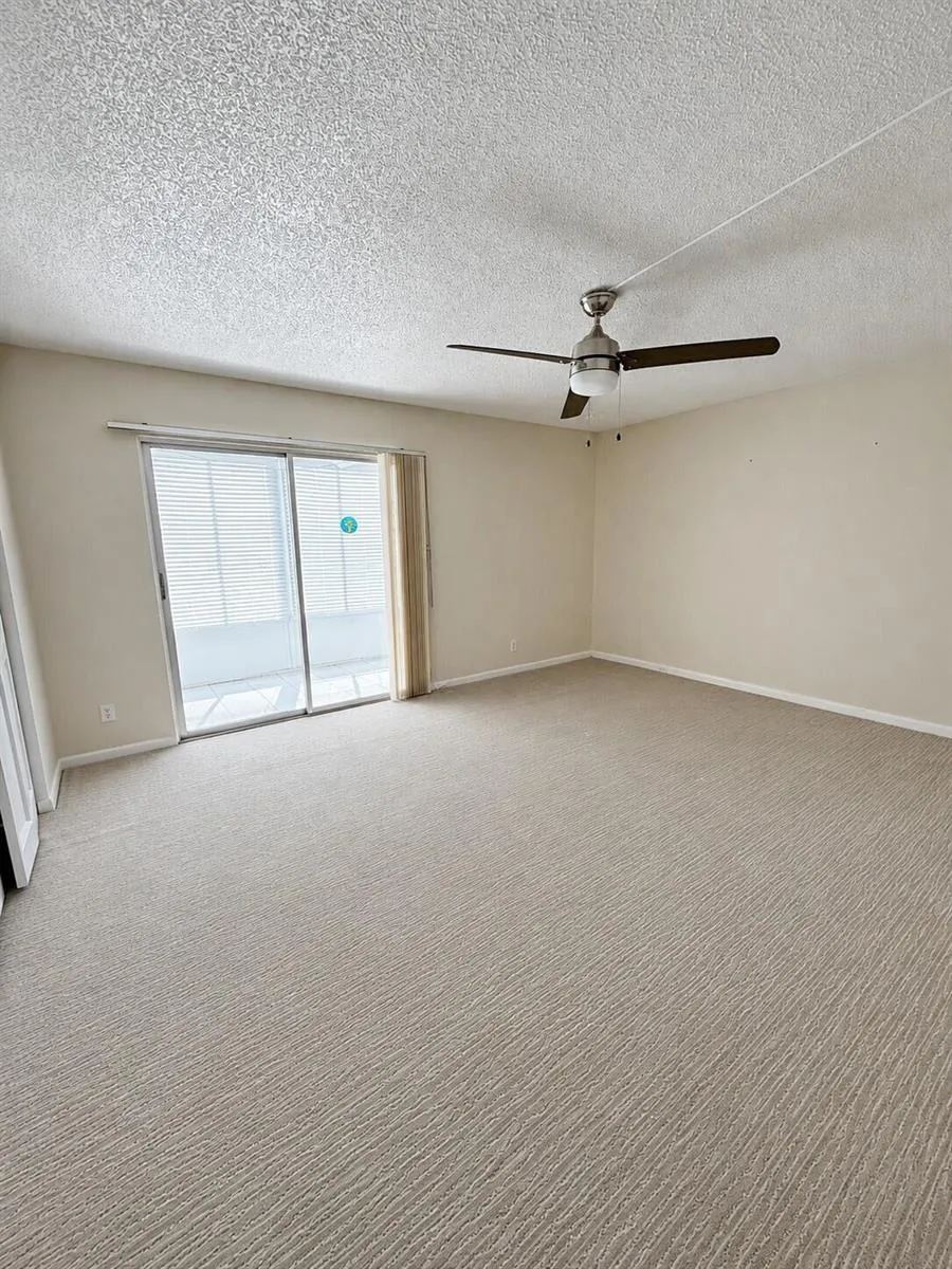 1089 WOLVERTON E #1089 Boca Raton, FL 33434