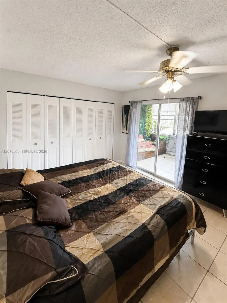 425 Southampton B #425 West Palm Beach, FL 33417
