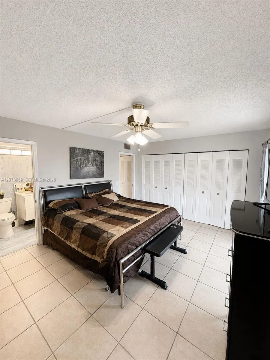 425 Southampton B #425 West Palm Beach, FL 33417