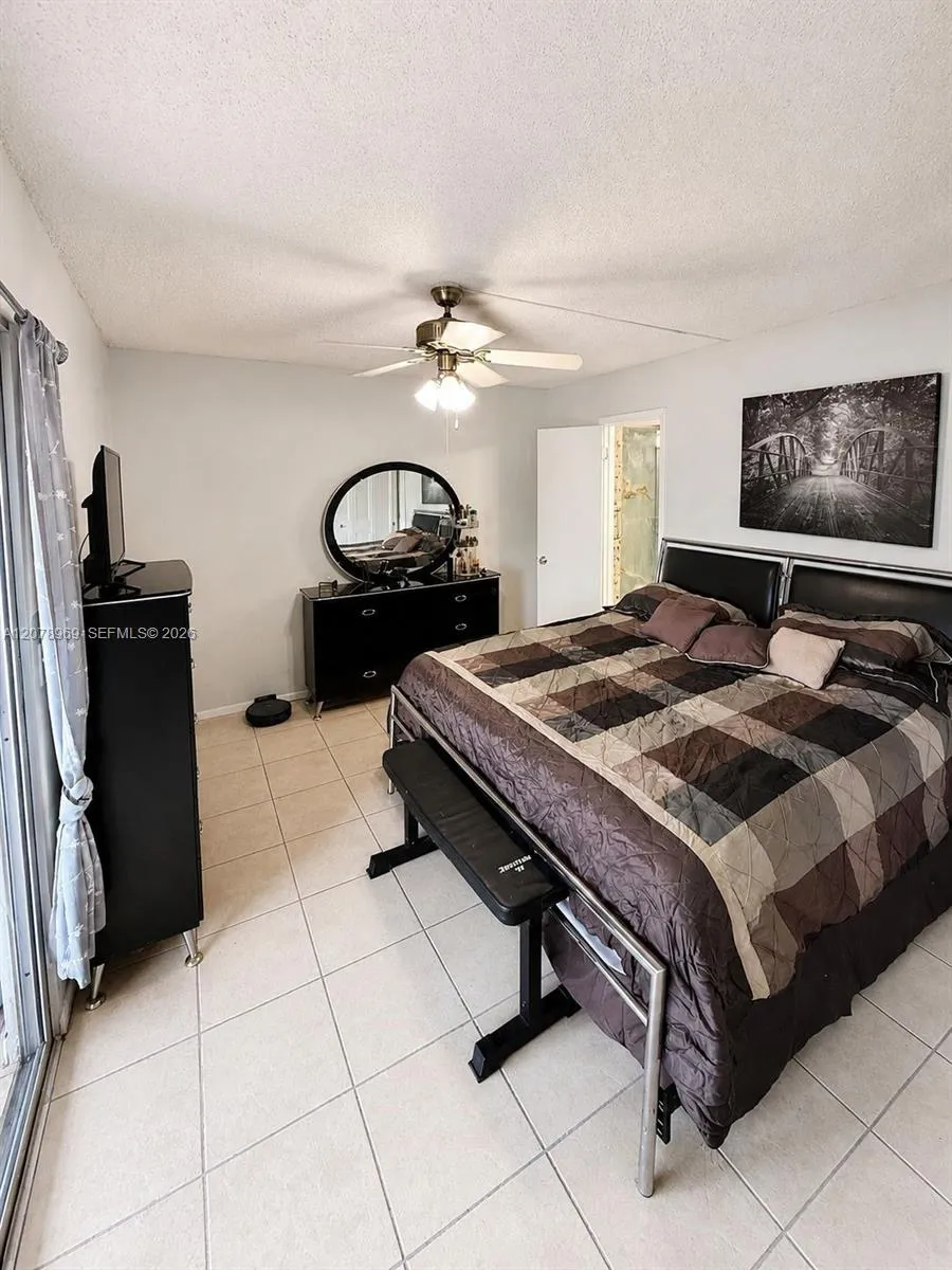 425 Southampton B #425 West Palm Beach, FL 33417